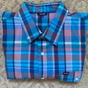 LRG Men’s plaid button up, long sleeved size L